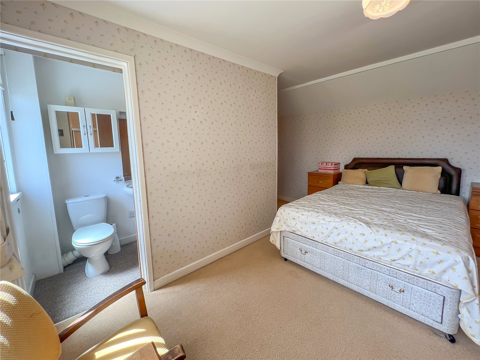 2 bedroom Bungalow for sale in St George, Bristol