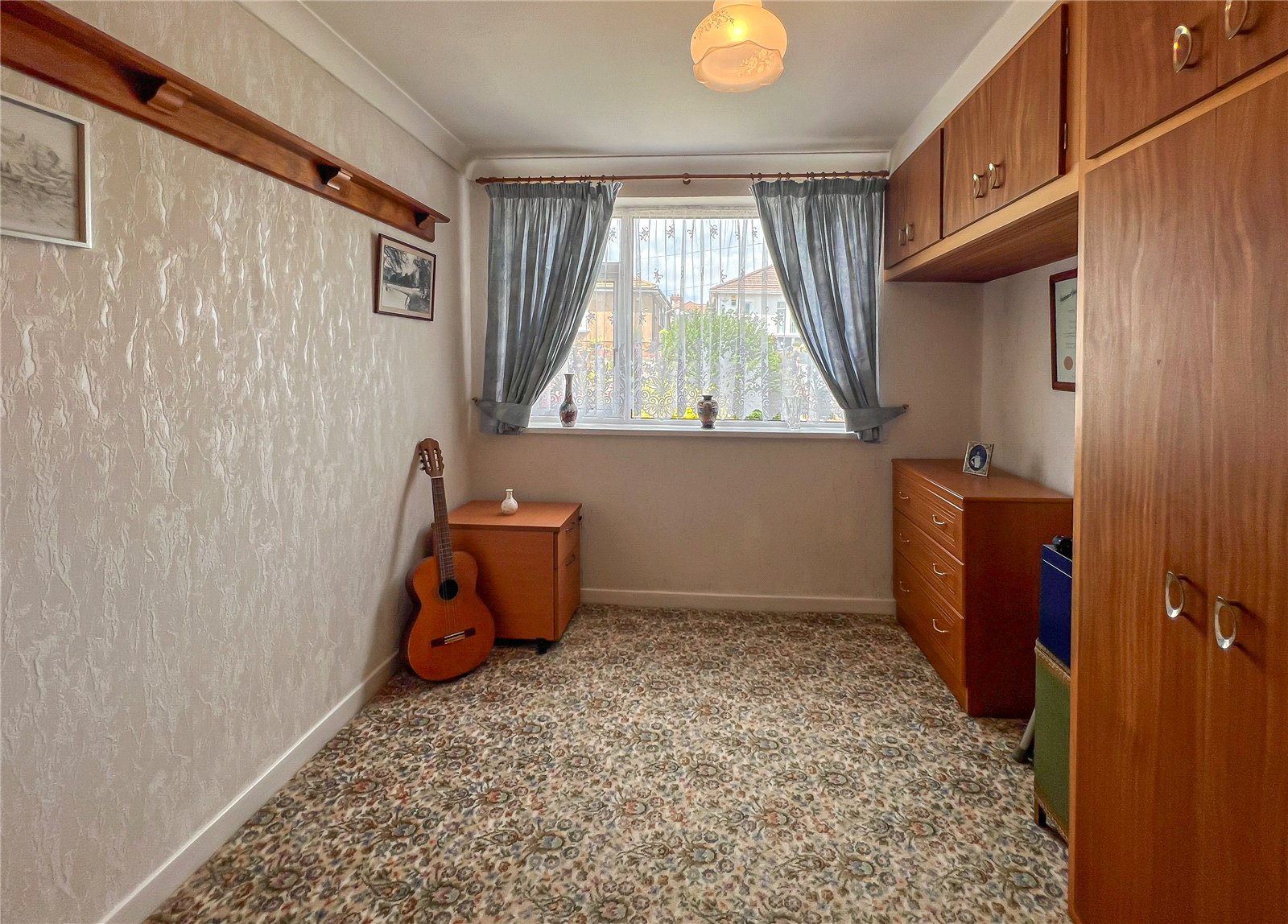 2 bedroom Bungalow for sale in St George, Bristol