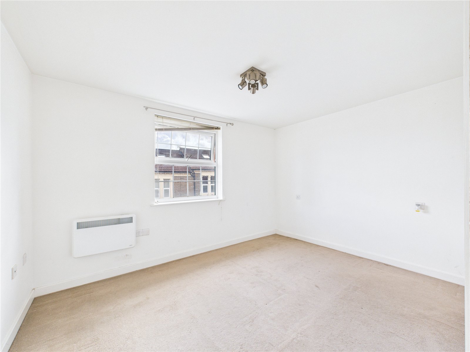 2 bedroom Flat for sale in Kingswood, Bristol