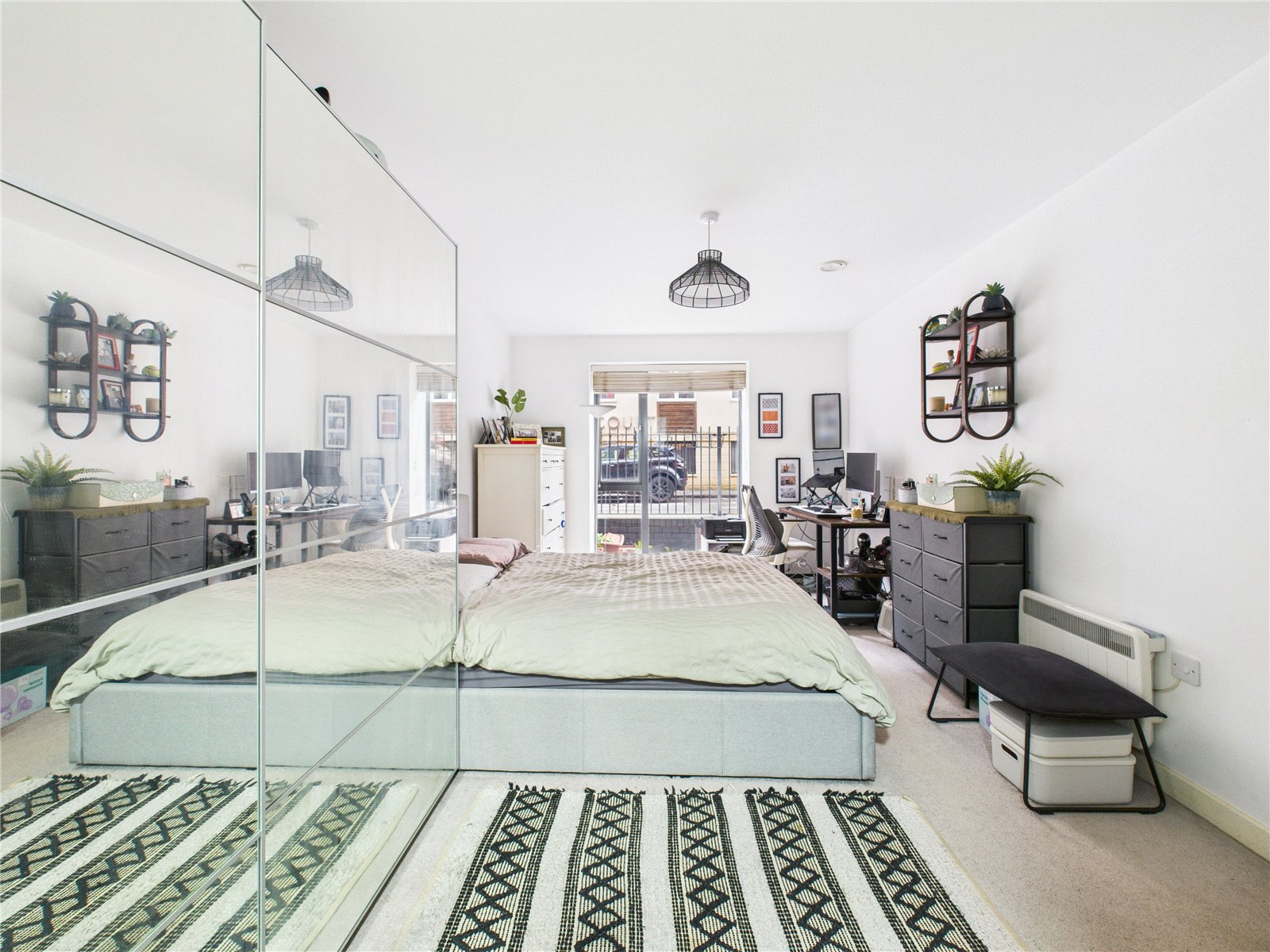 3 bedroom Flat for sale in Bristol
