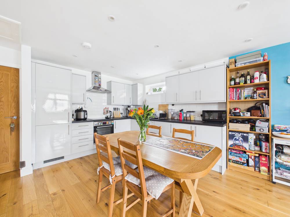 2 bedroom Flat for sale in Bristol