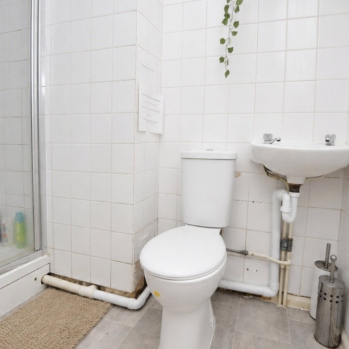 6 bedroom House to let in Southville, Bristol