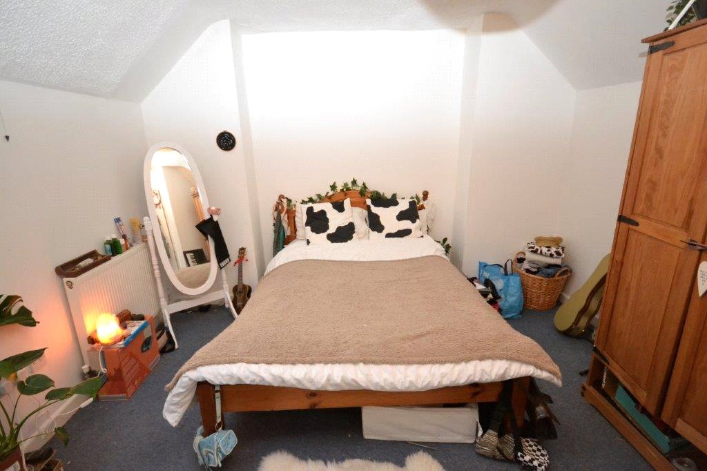 6 bedroom House to let in Southville, Bristol
