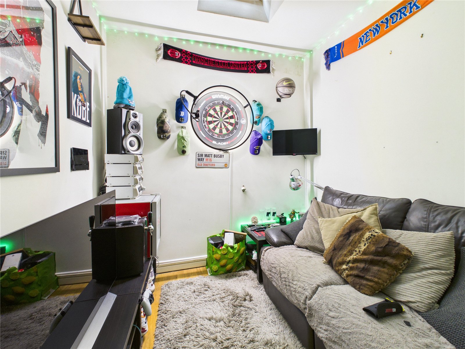 3 bedroom Flat to let in Bedminster, Bristol