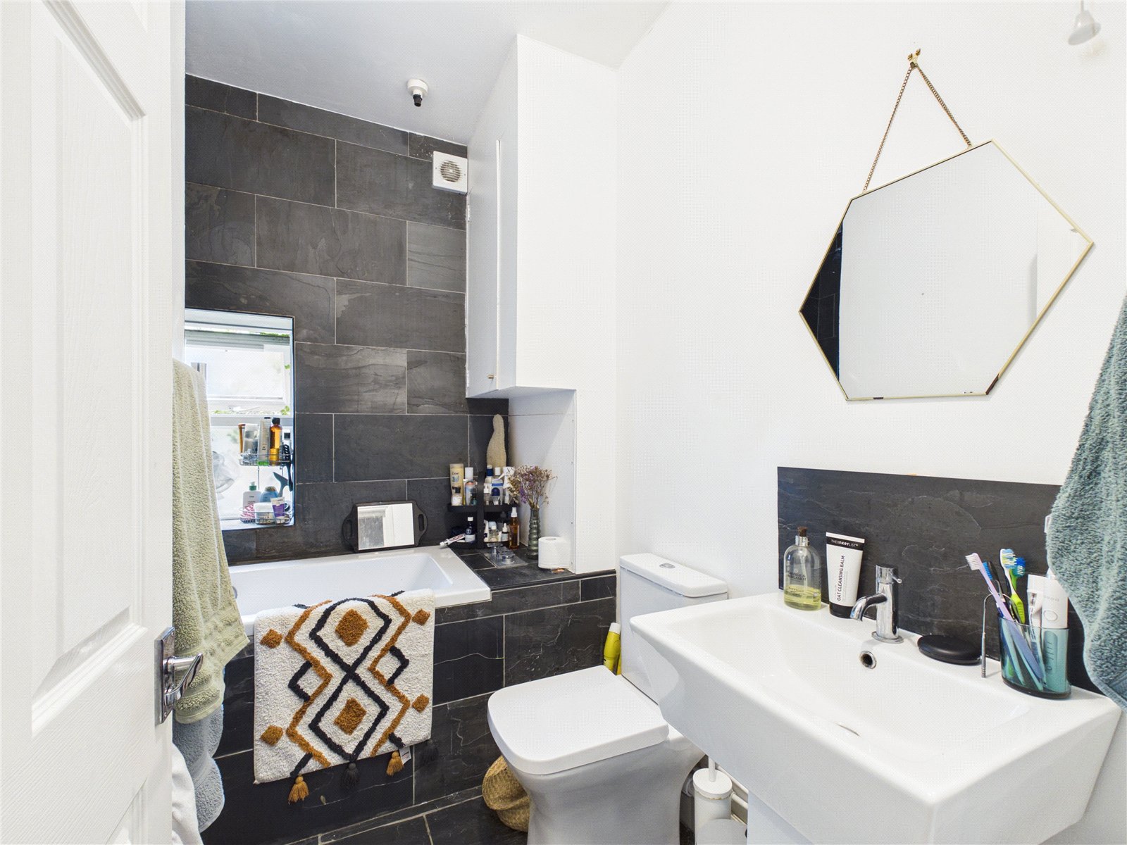 1 bedroom Flat to let in Windmill Hill, Bristol