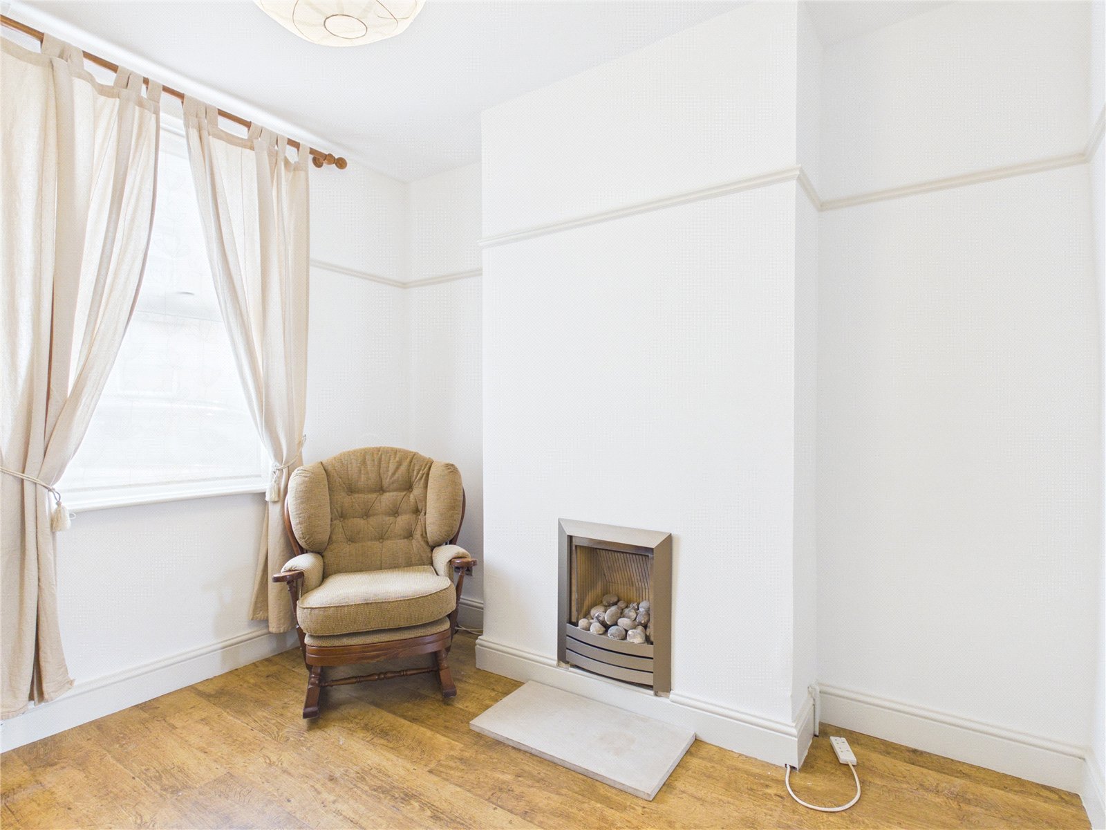 2 bedroom House to let in Southville, Bristol