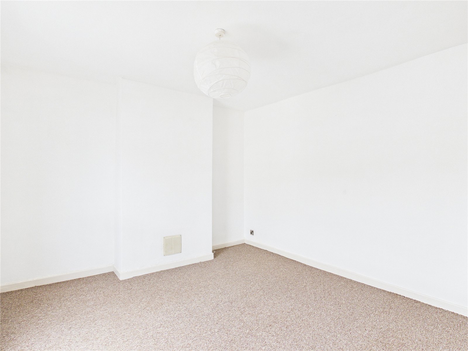 2 bedroom House to let in Southville, Bristol