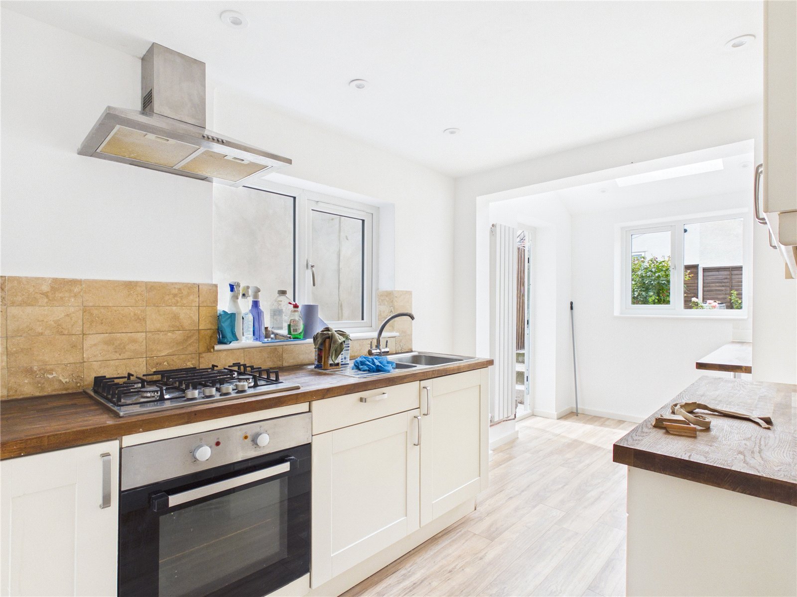 2 bedroom House to let in Southville, Bristol