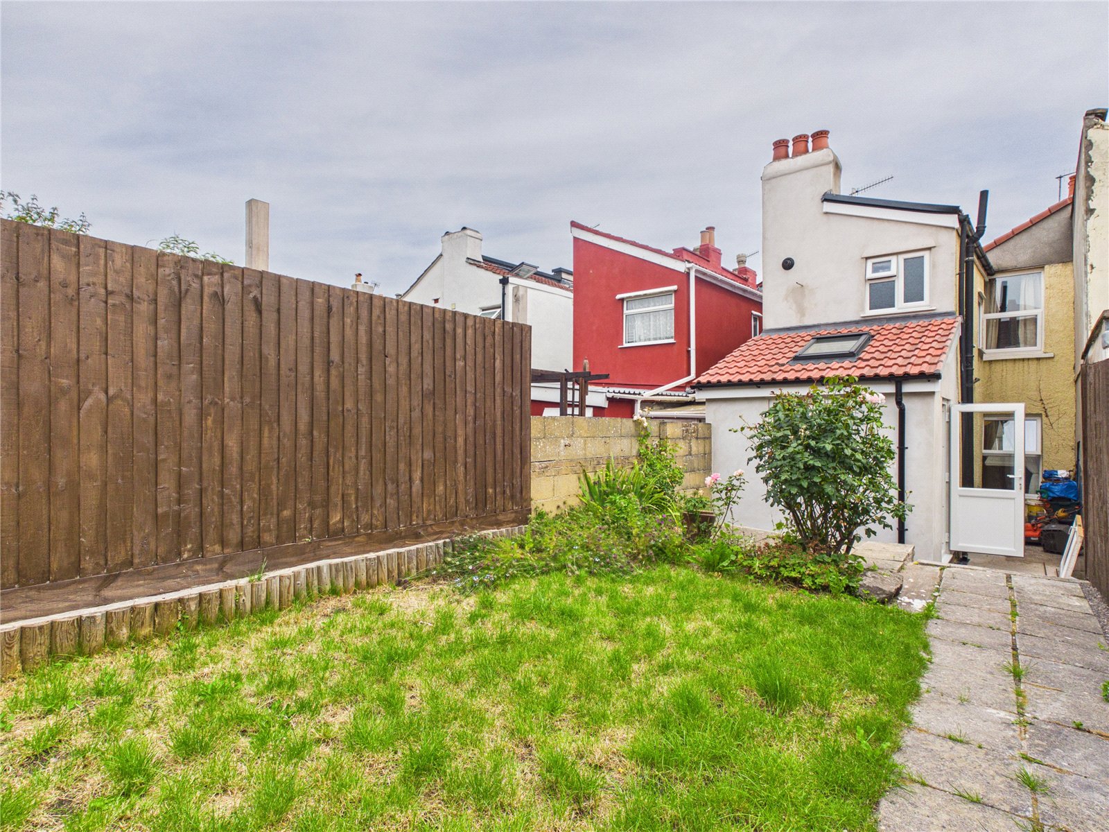 2 bedroom House to let in Southville, Bristol