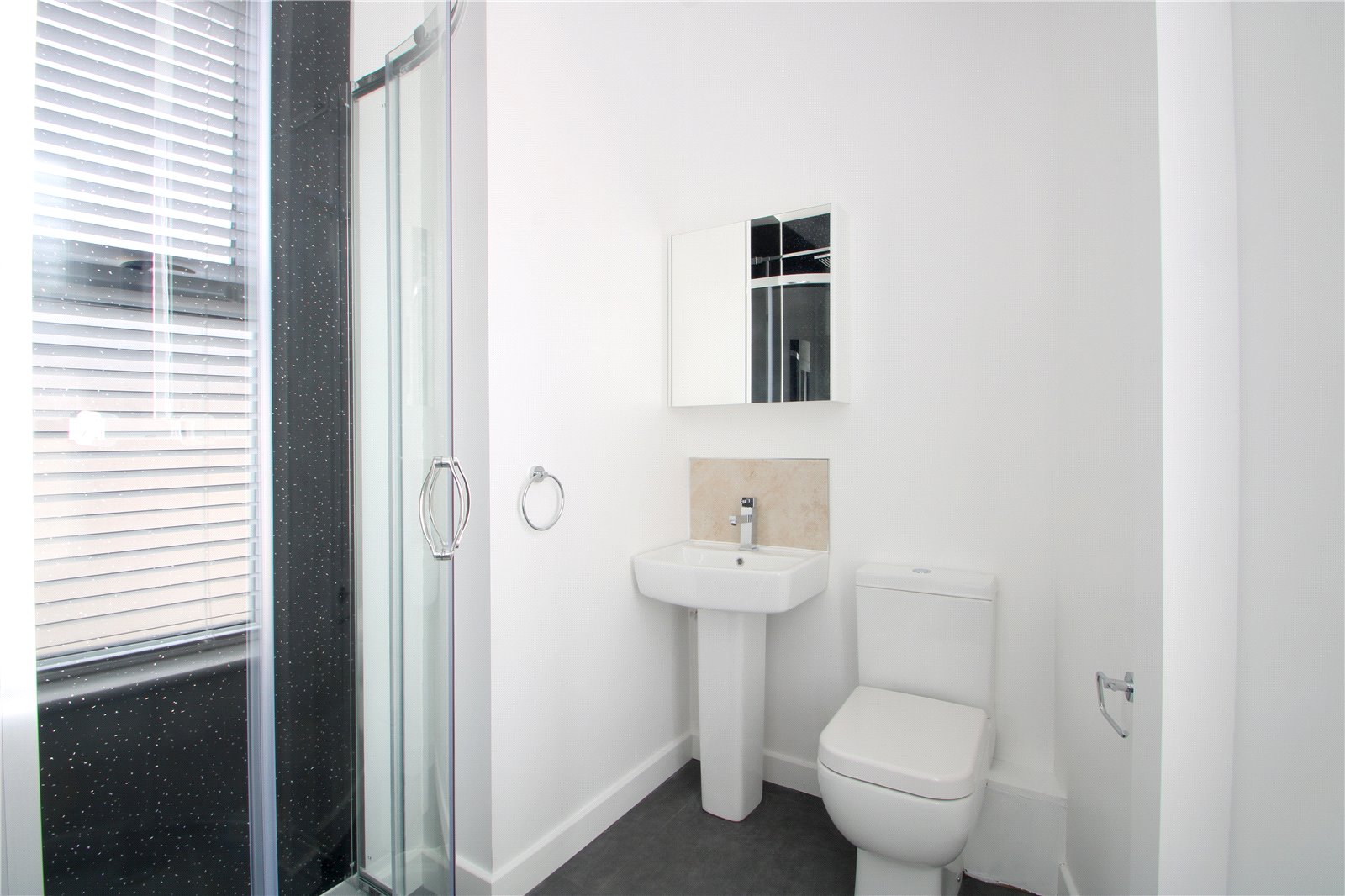 5 bedroom House to let in Bedminster, Bristol