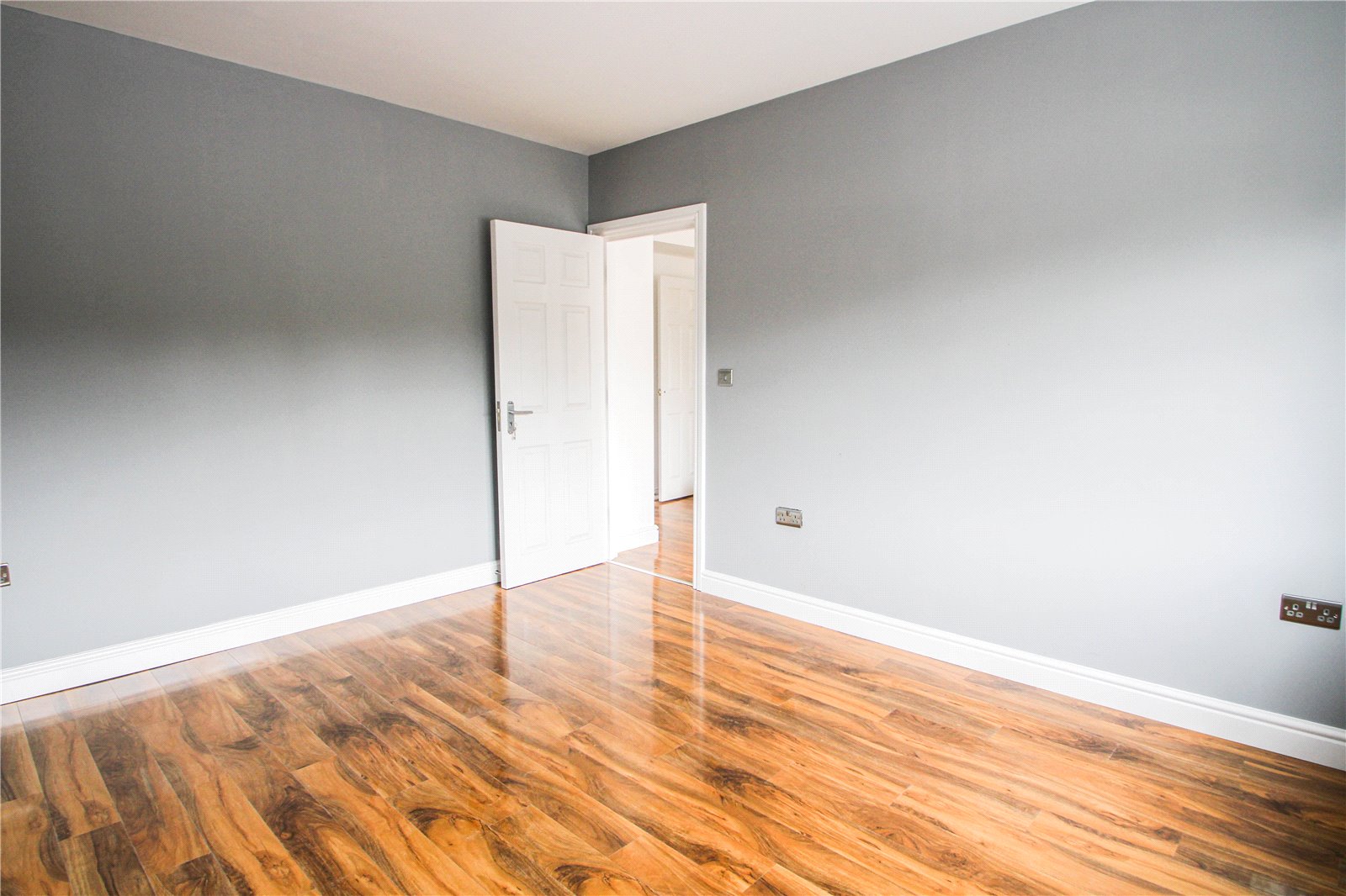 3 bedroom Flat to let in Stoke Bishop, Bristol