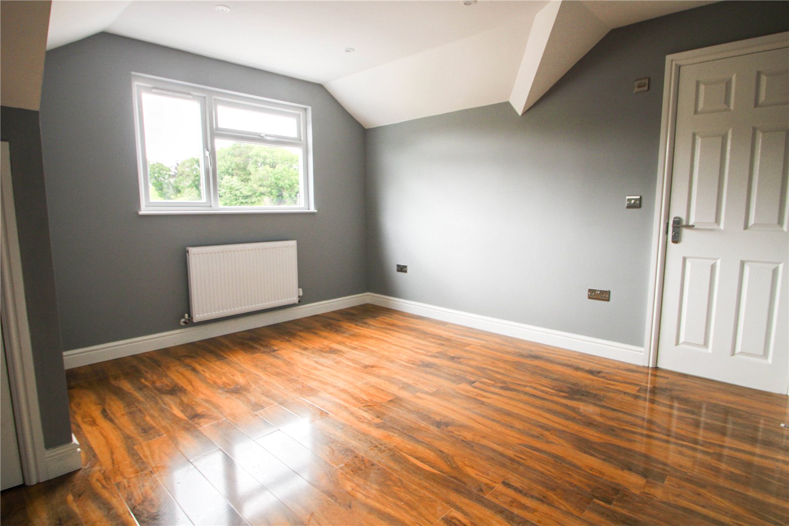 3 bedroom Flat to let in Stoke Bishop, Bristol