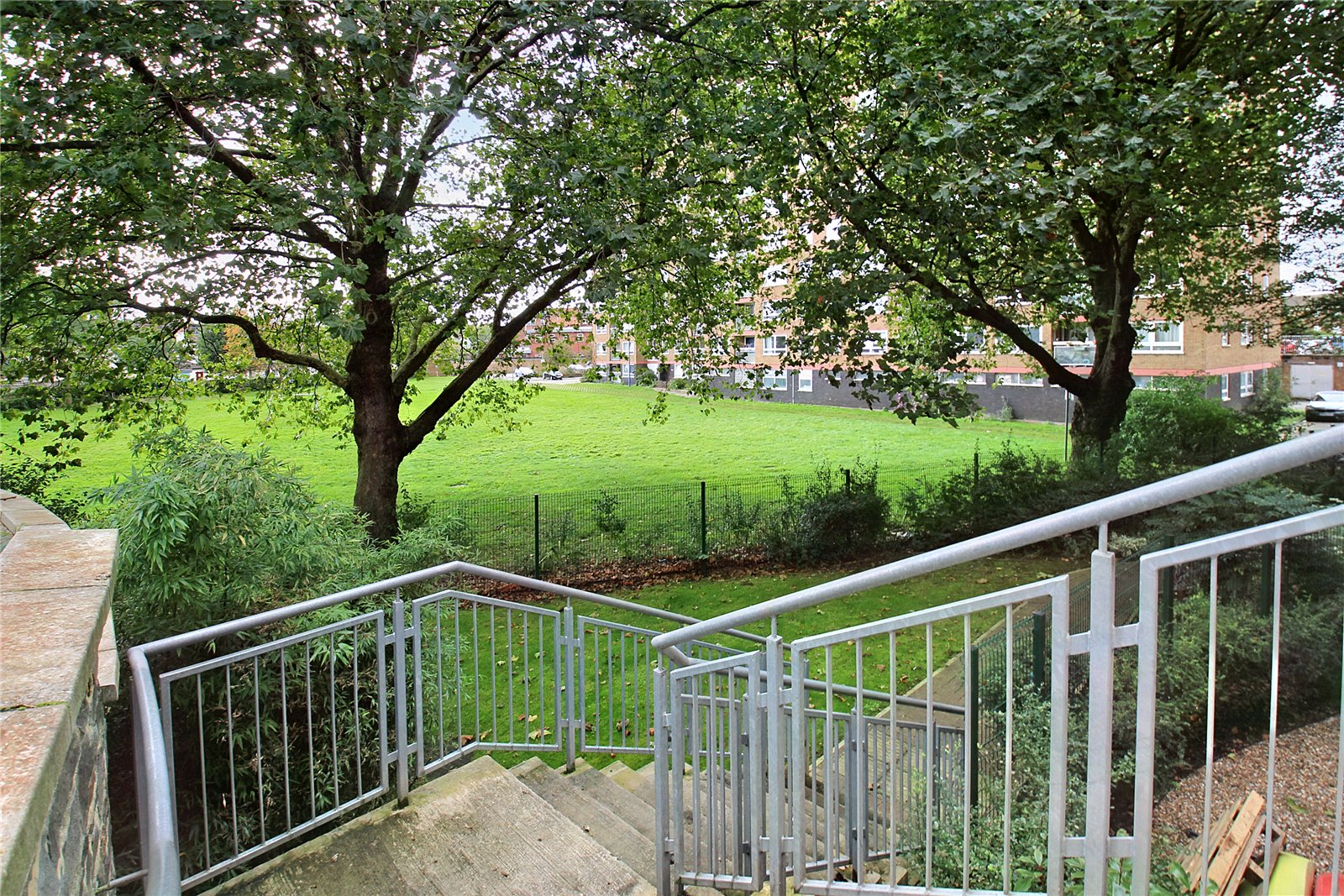 2 bedroom Flat for sale in Southville