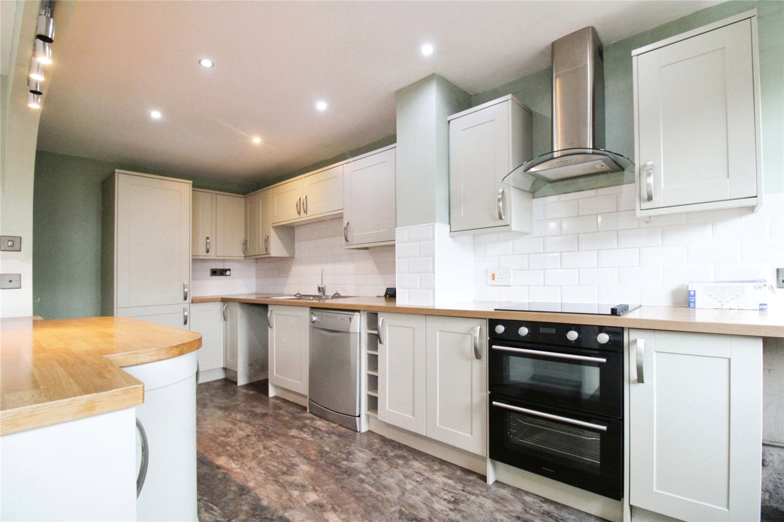 3 bedroom House to let in Backwell, Bristol