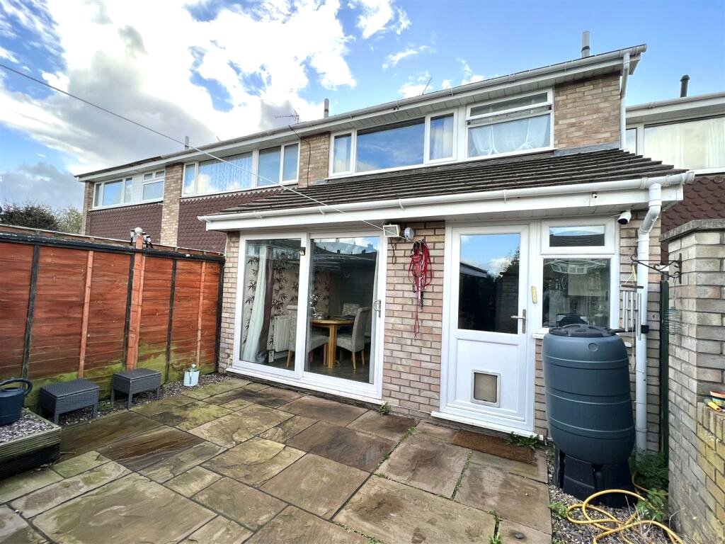 3 bedroom House to let in Backwell, Bristol