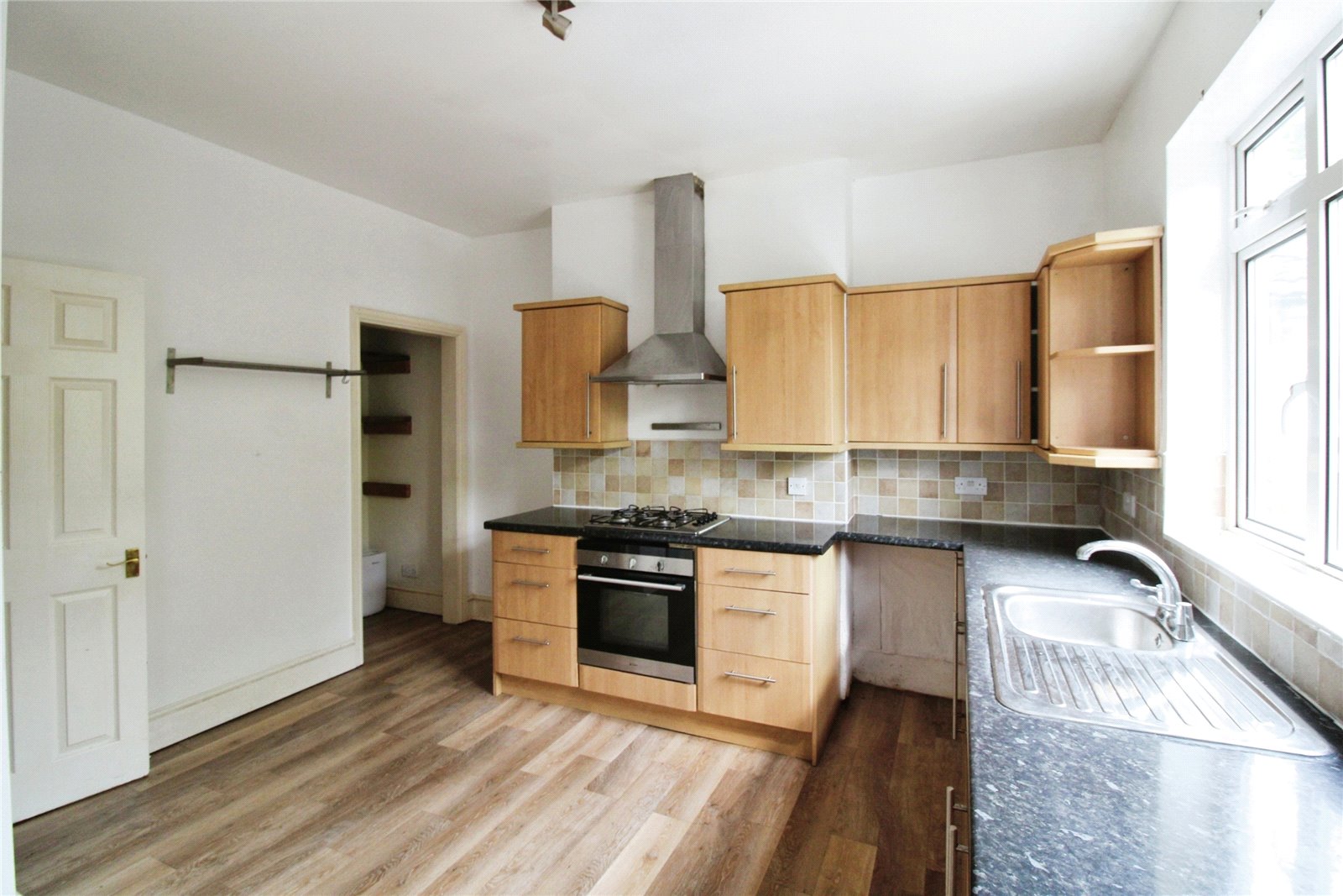 2 bedroom House to let in Easton, Bristol