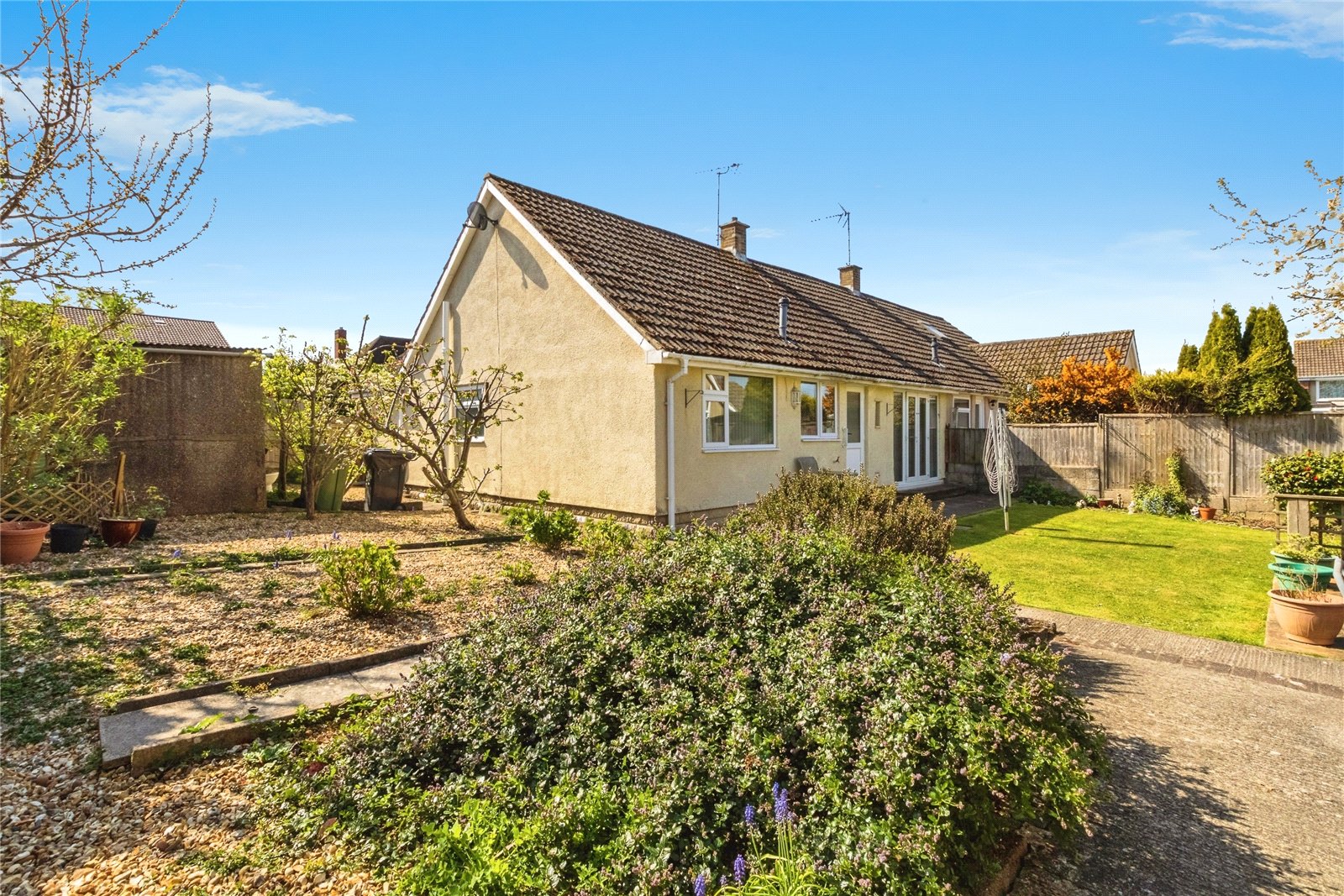 2 bedroom Bungalow for sale in Nailsea, North Somerset