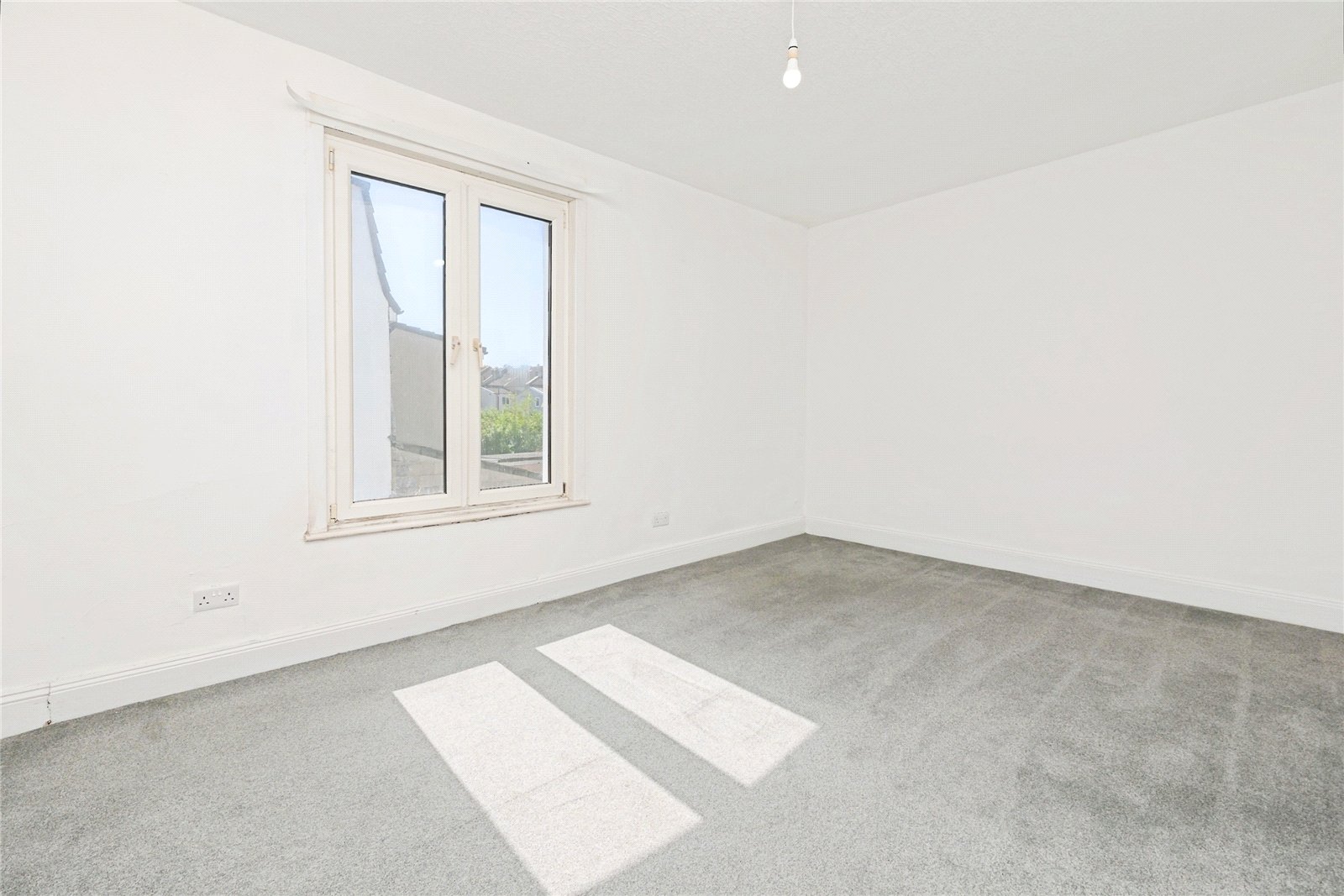 2 bedroom House for sale in Victoria Park, Bristol