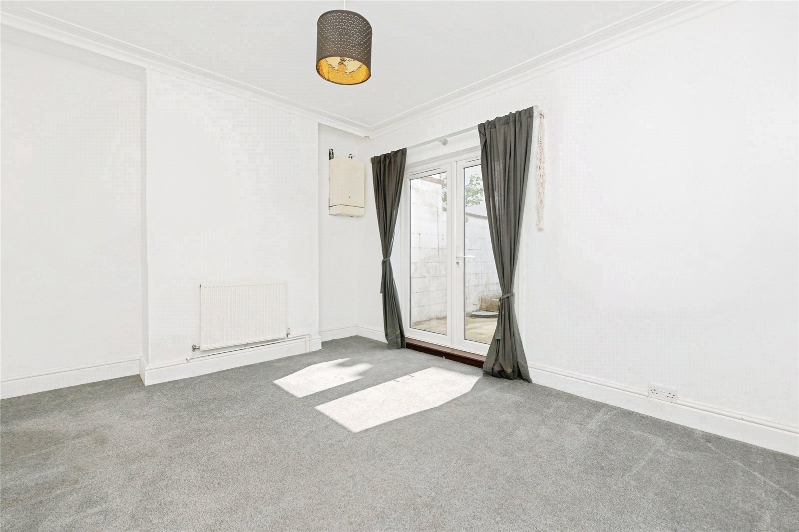 2 bedroom House for sale in Victoria Park, Bristol