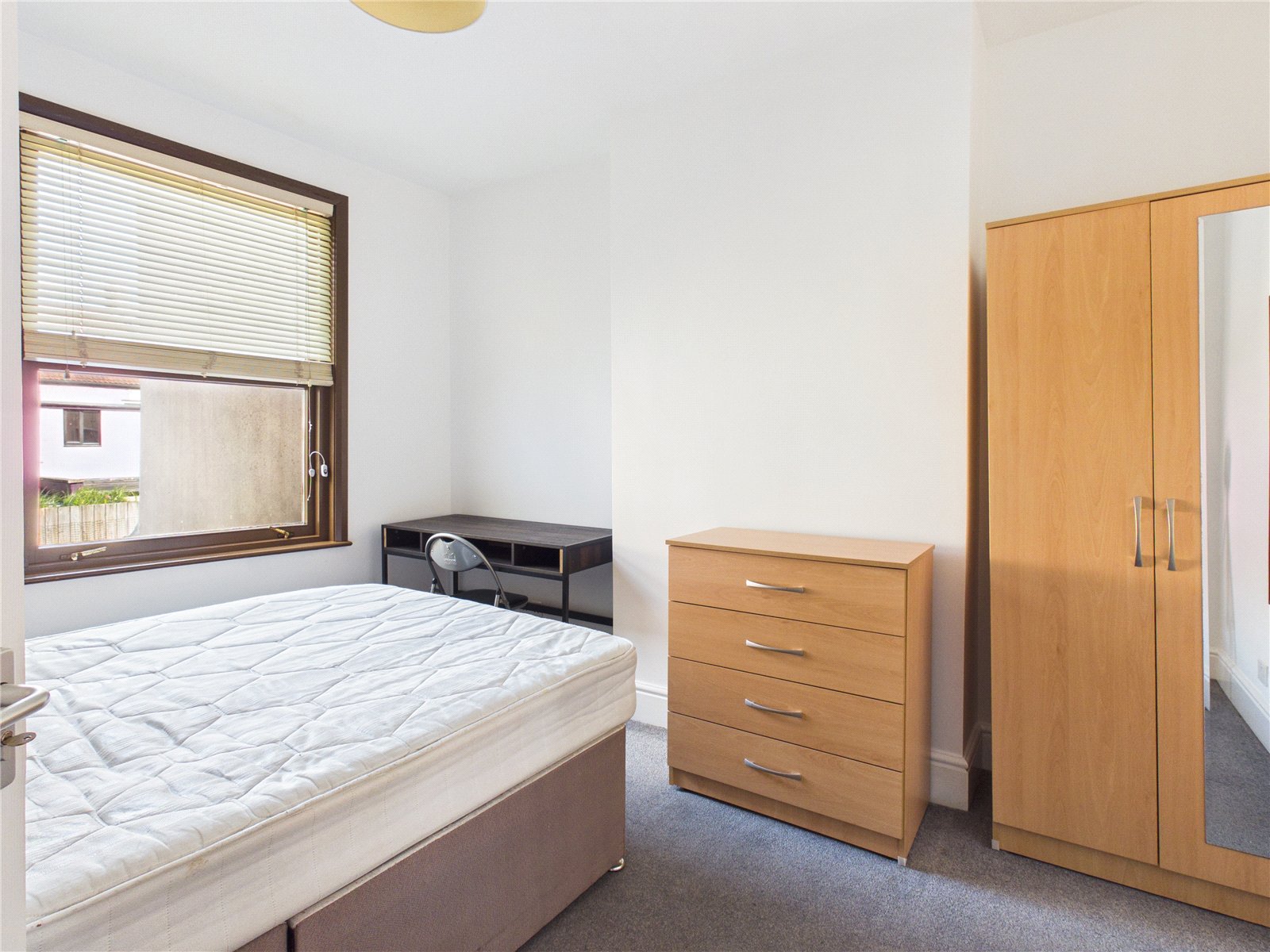 5 bedroom House to let in Southville, Bristol