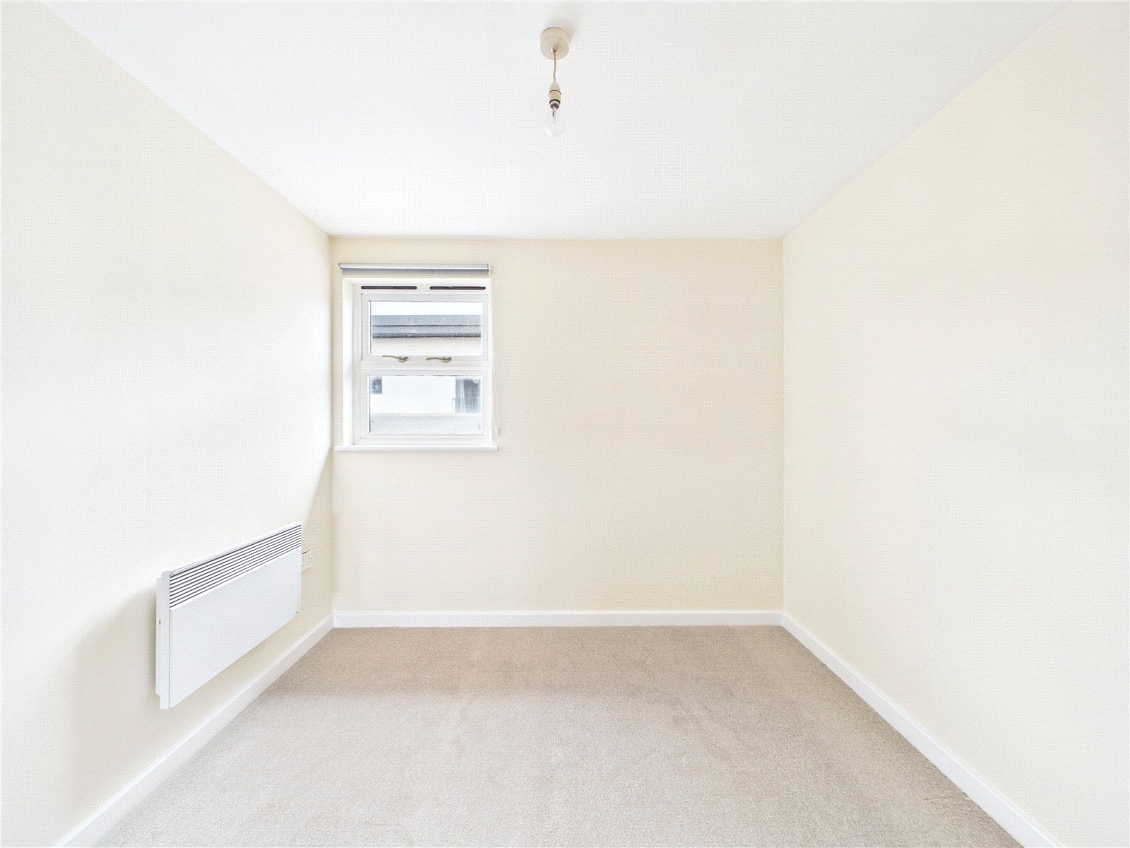 2 bedroom Flat to let in Bristol