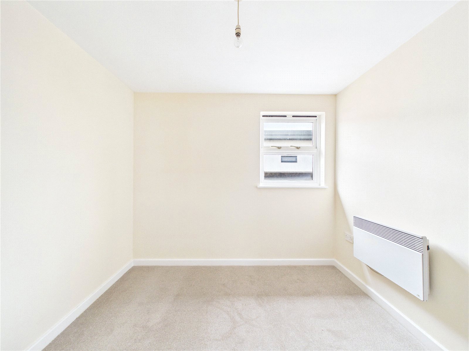 2 bedroom Flat to let in Bristol