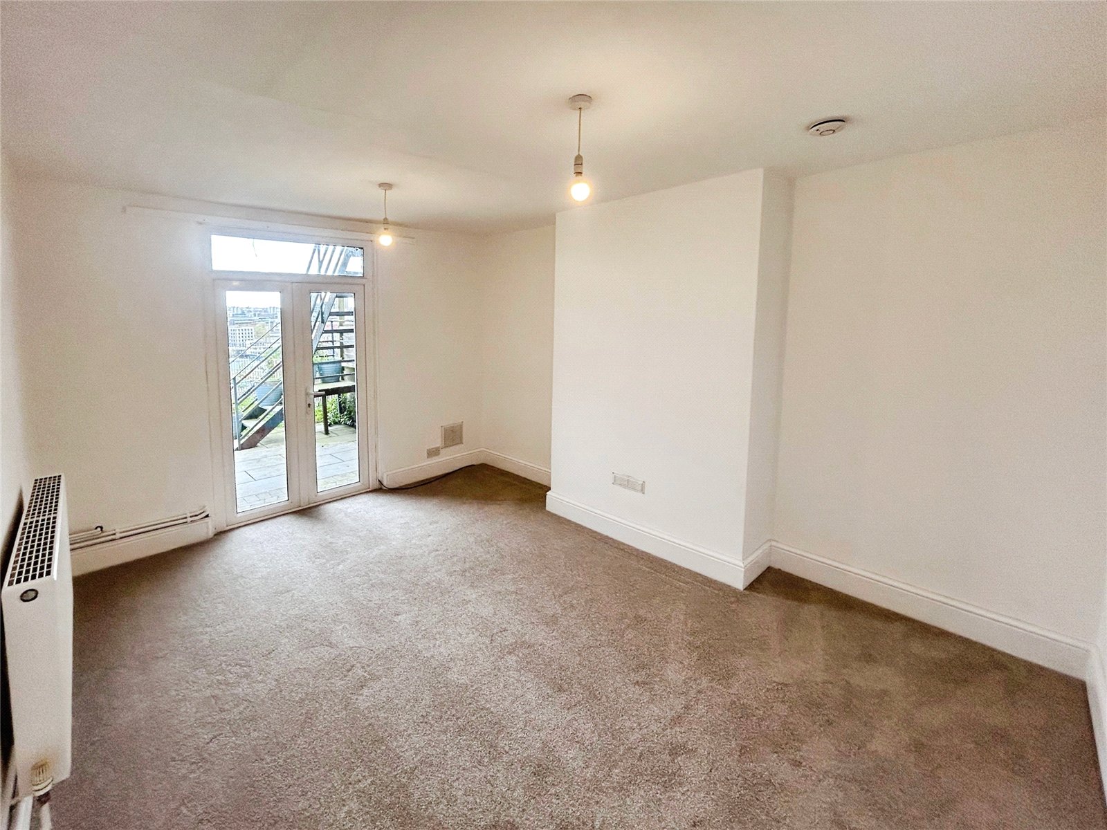1 bedroom Flat to let in Bristol