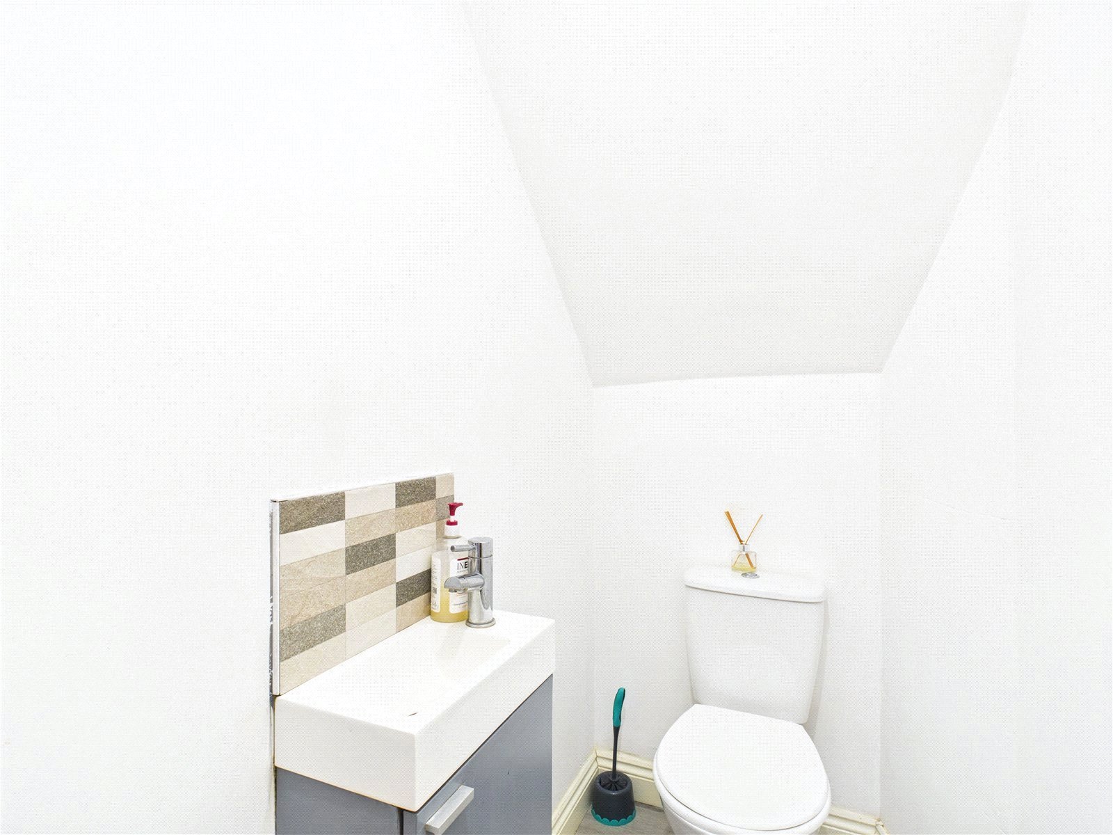 4 bedroom Flat to let in Bristol