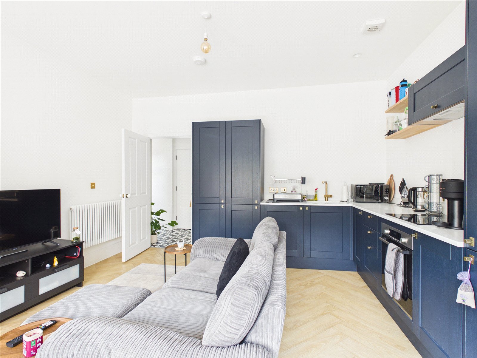 1 bedroom Flat to let in Woodlands Road, Bristol