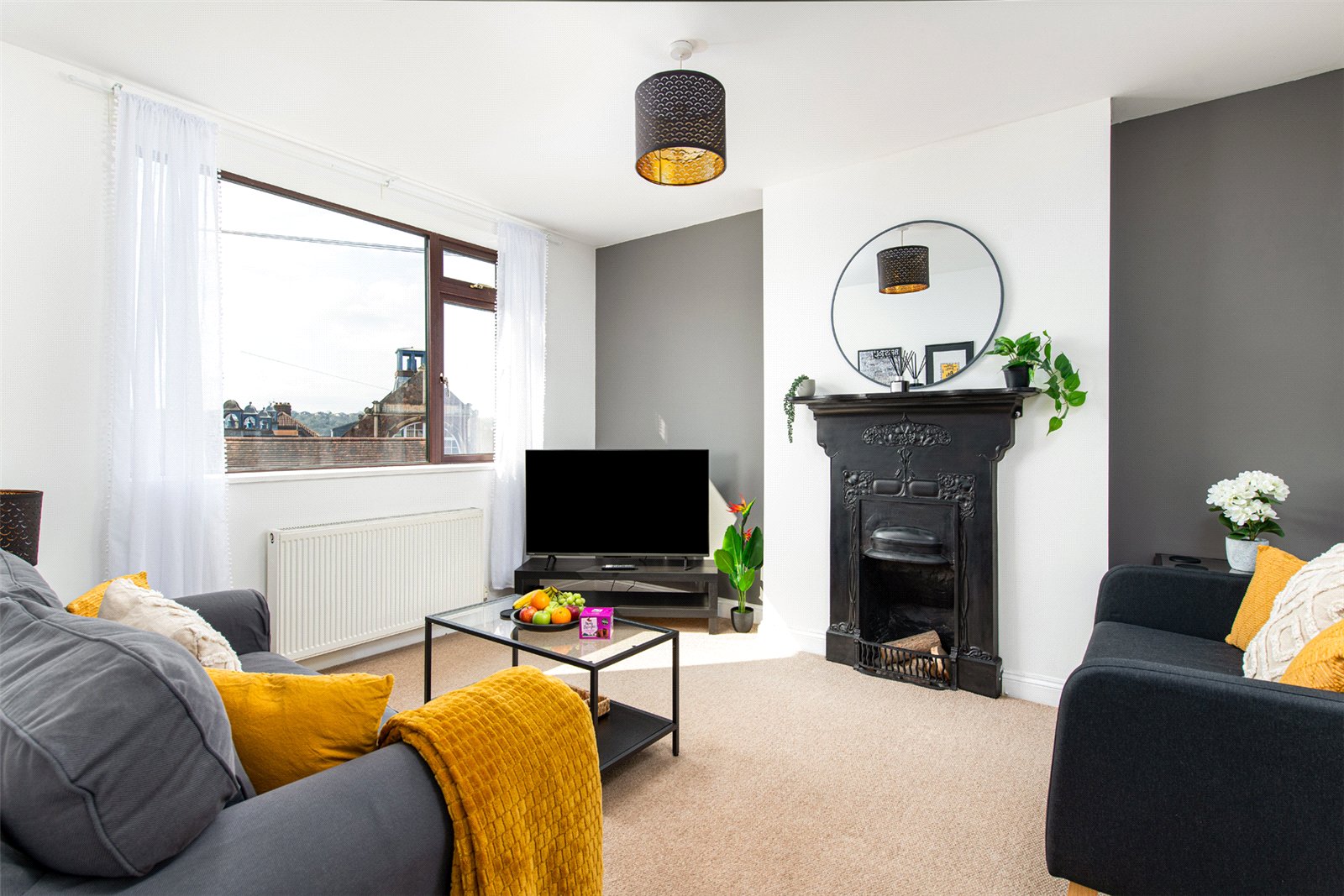 2 bedroom Flat to let in St Annes, Bristol