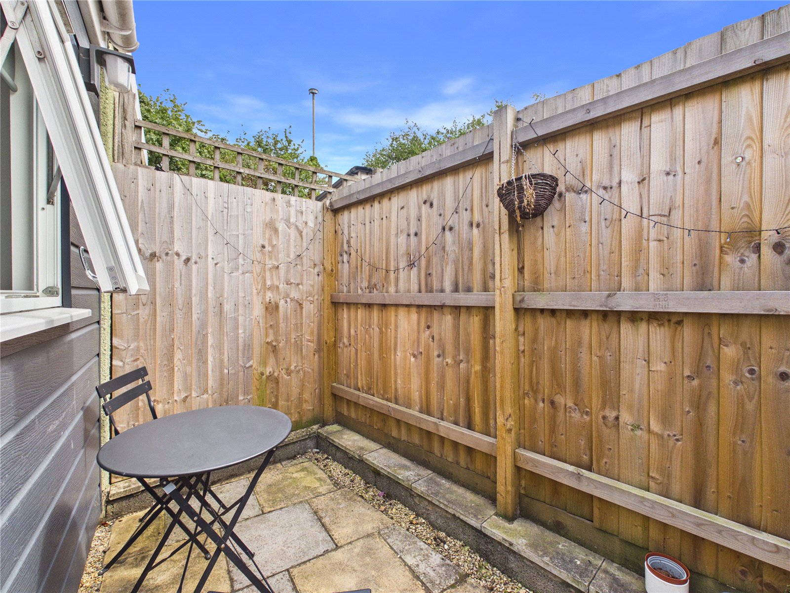 1 bedroom Flat to let in Winterstoke Road, Bristol