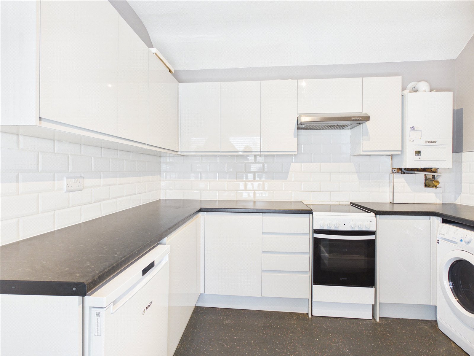 3 bedroom Flat to let in Southville, Bristol