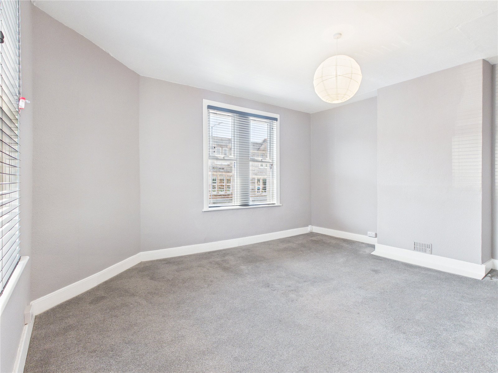 3 bedroom Flat to let in Southville, Bristol