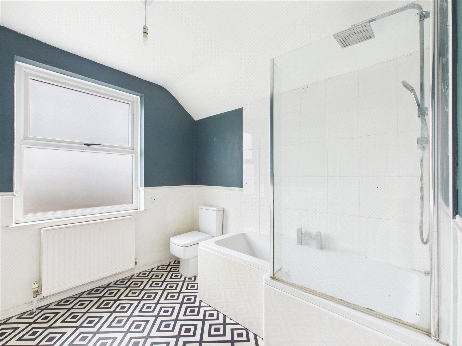 2 bedroom House to let in Kingswood, Bristol