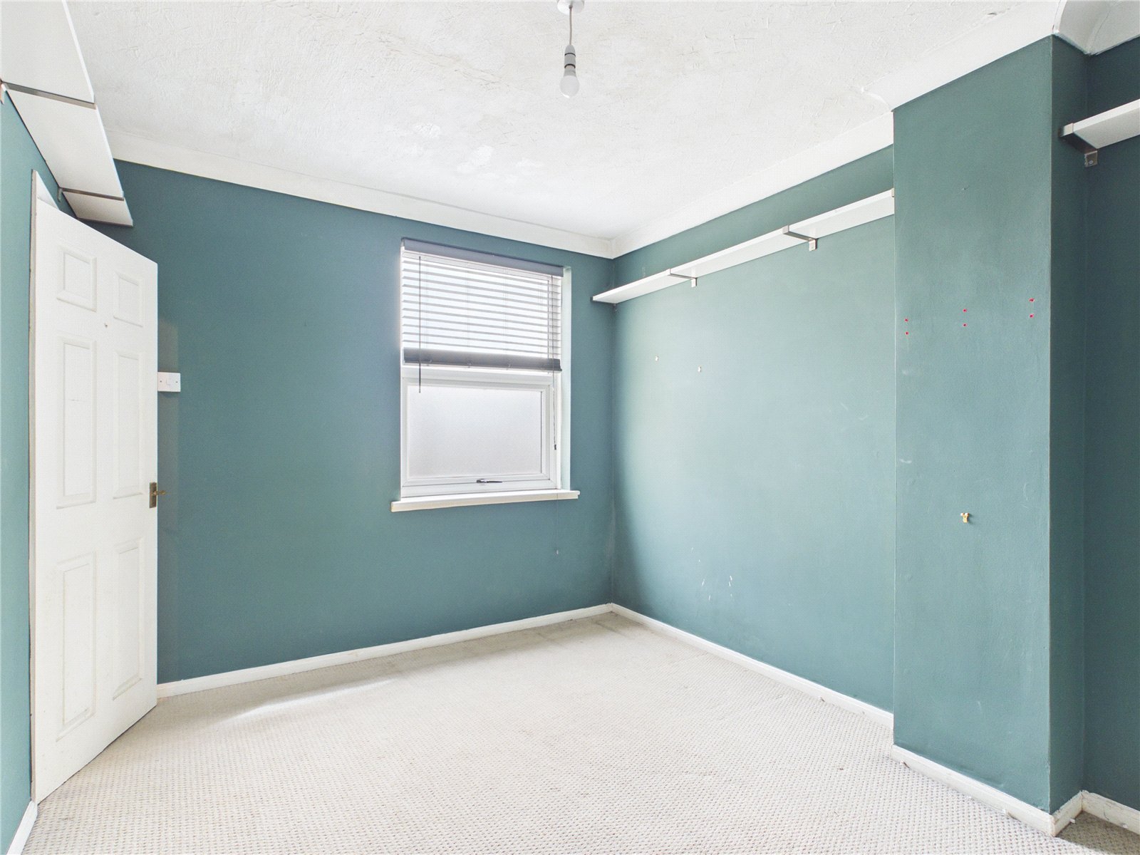 2 bedroom House to let in Kingswood, Bristol