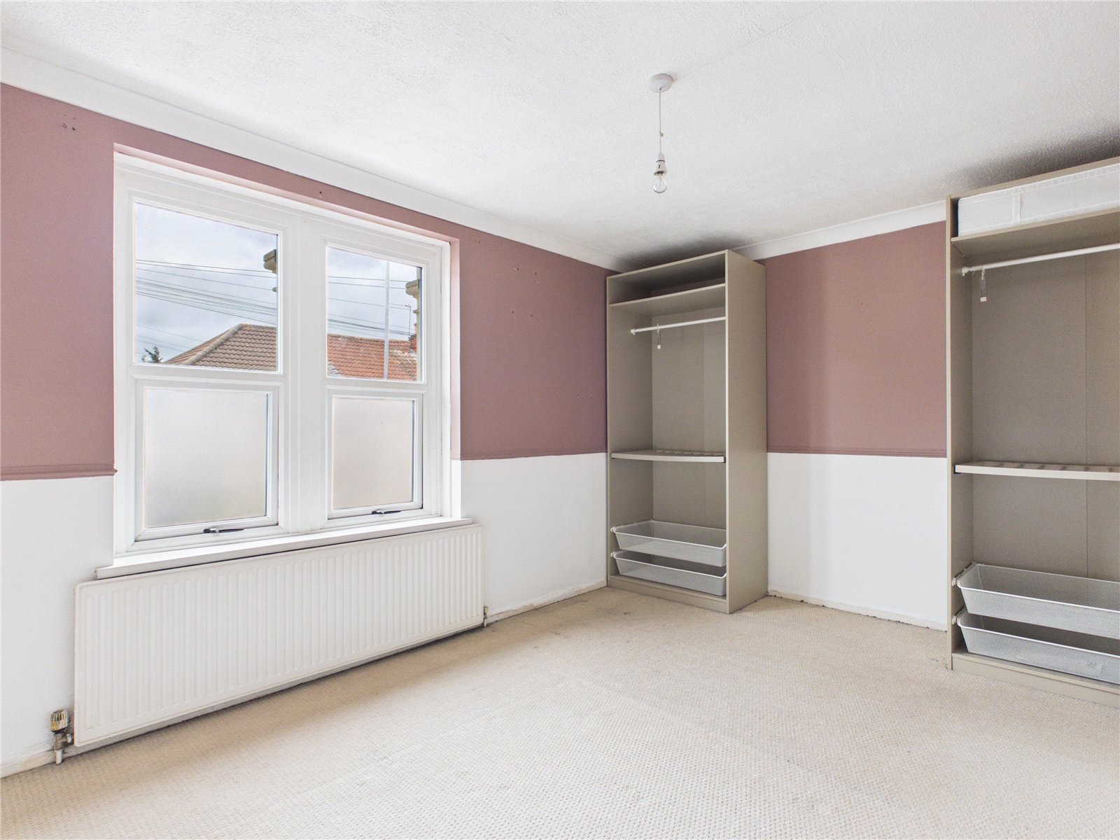 2 bedroom House to let in Kingswood, Bristol