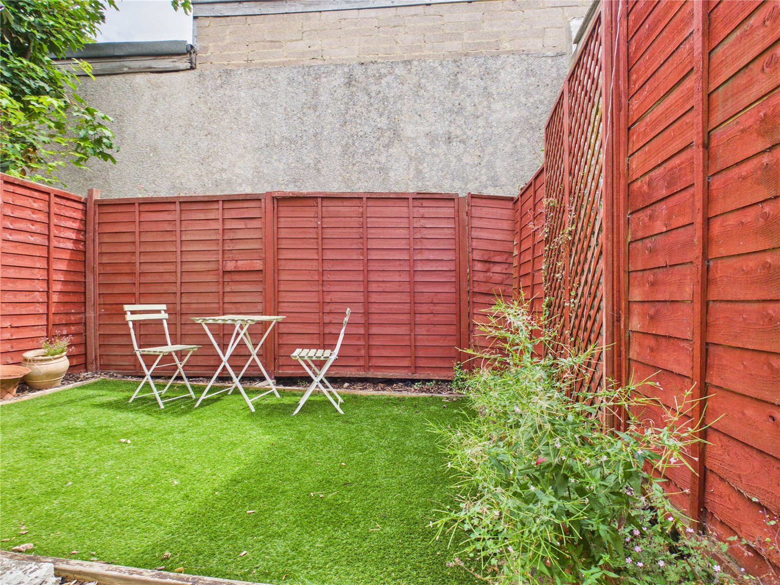 2 bedroom House to let in Kingswood, Bristol