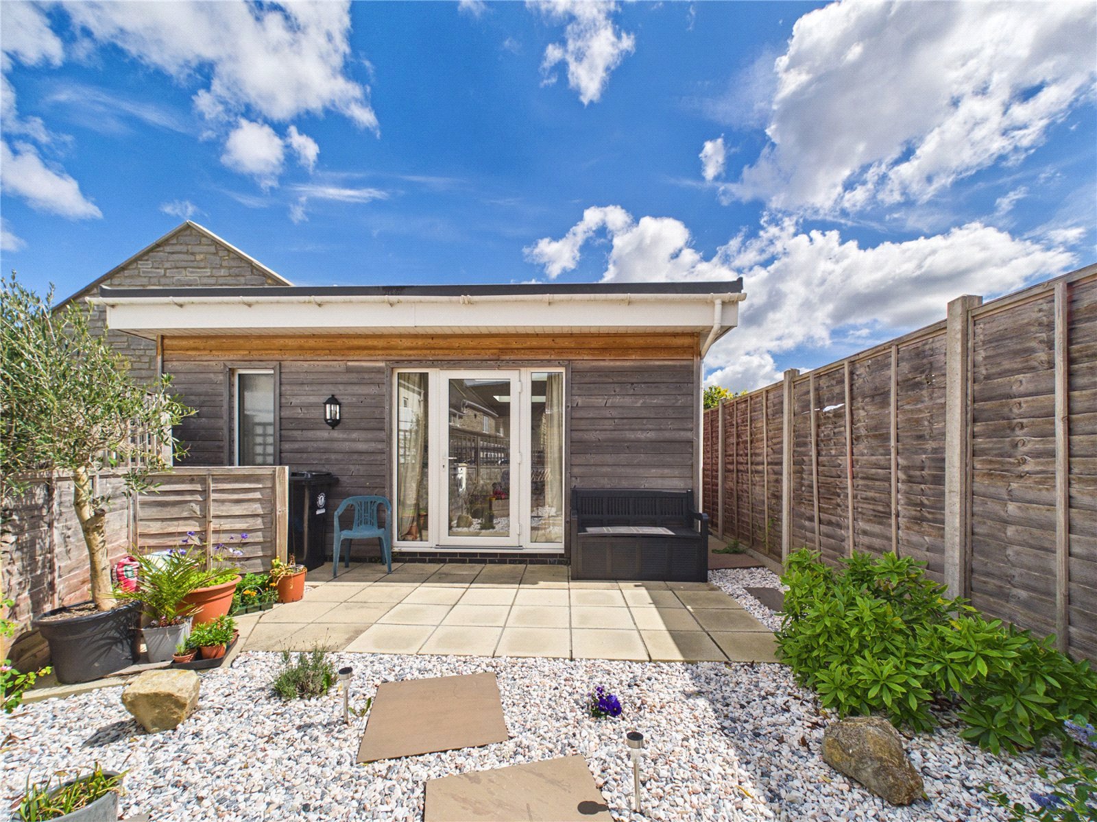 1 bedroom Bungalow to let in Bristol