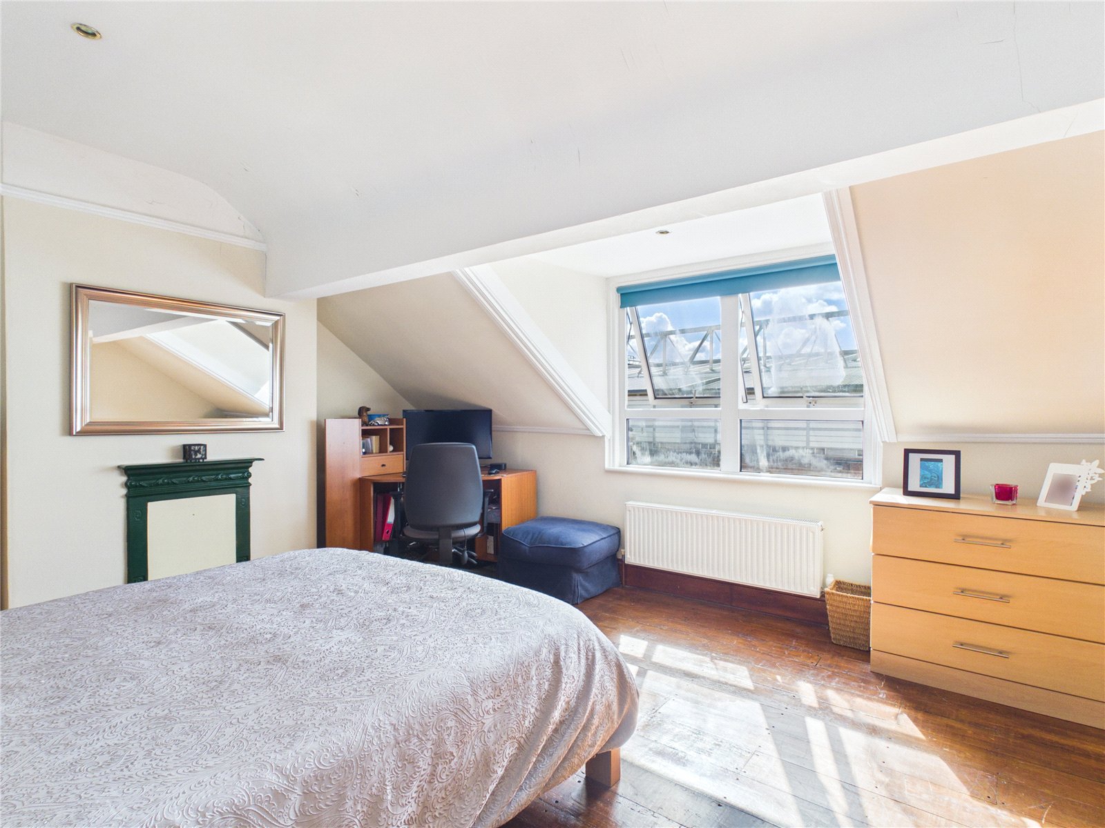 4 bedroom House for sale in Bristol