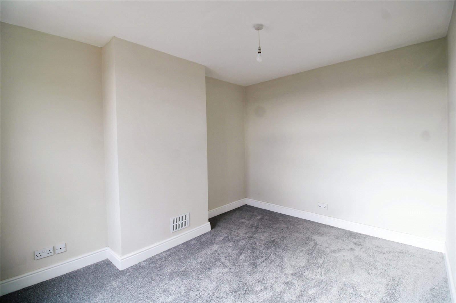 1 bedroom Flat to let in Windmill Hill, Bristol