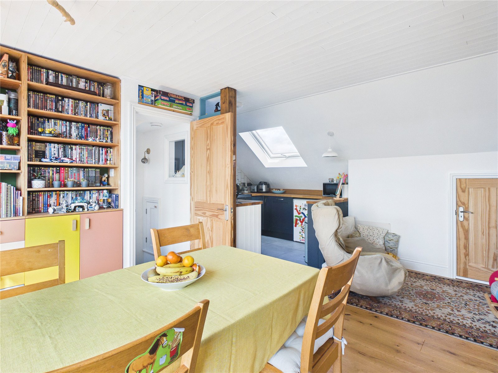2 bedroom Flat to let in Bristol