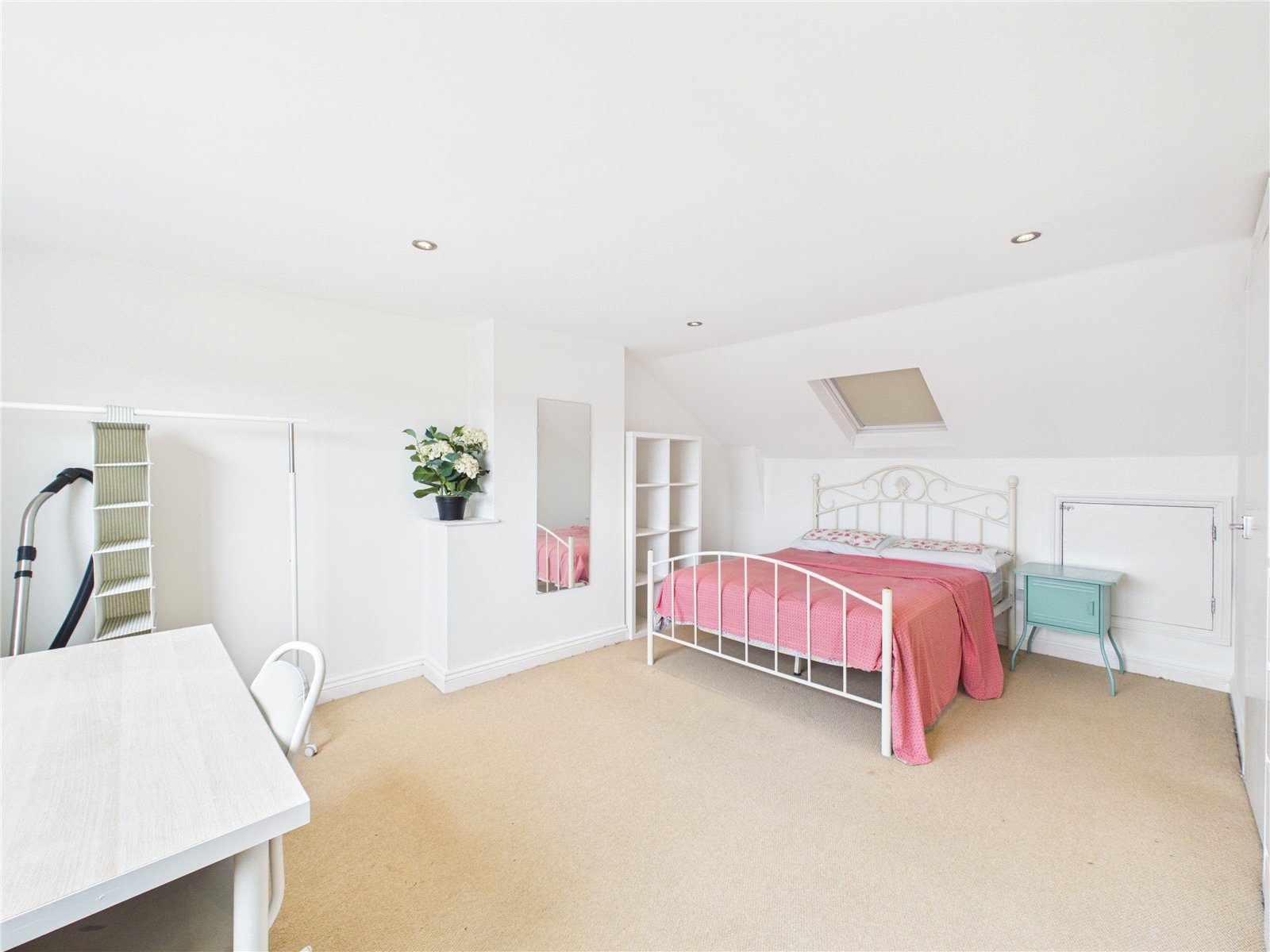 4 bedroom House for sale in Bristol