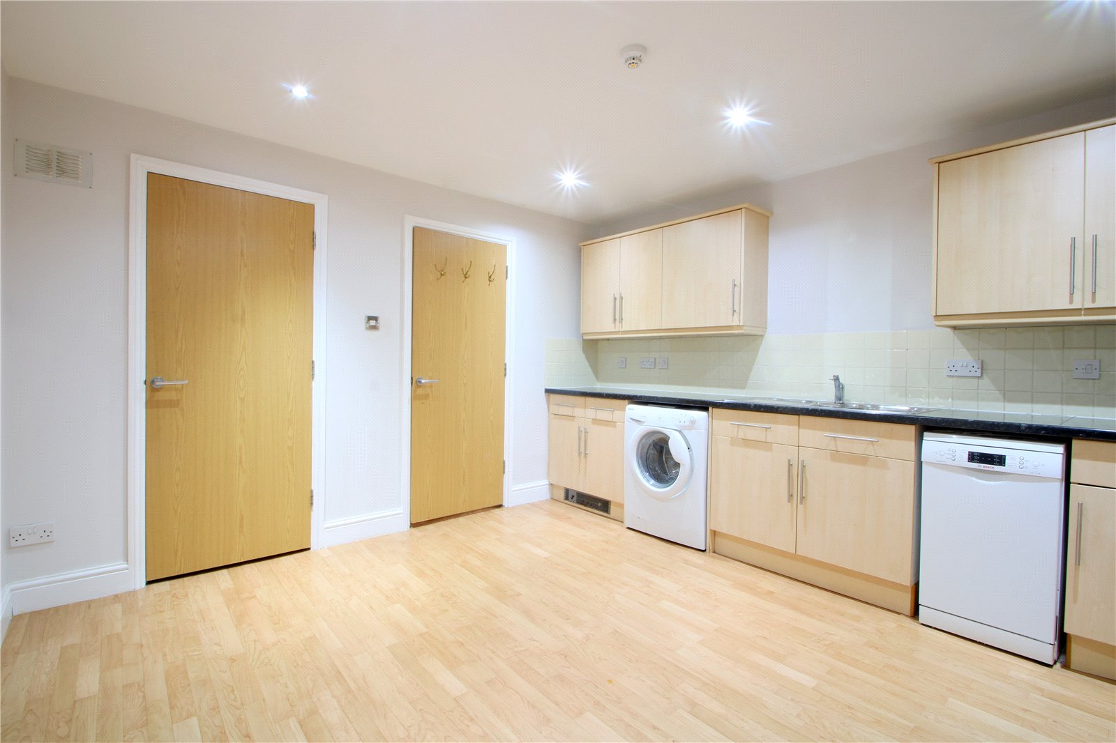 1 bedroom Flat for sale in Windmill Hill