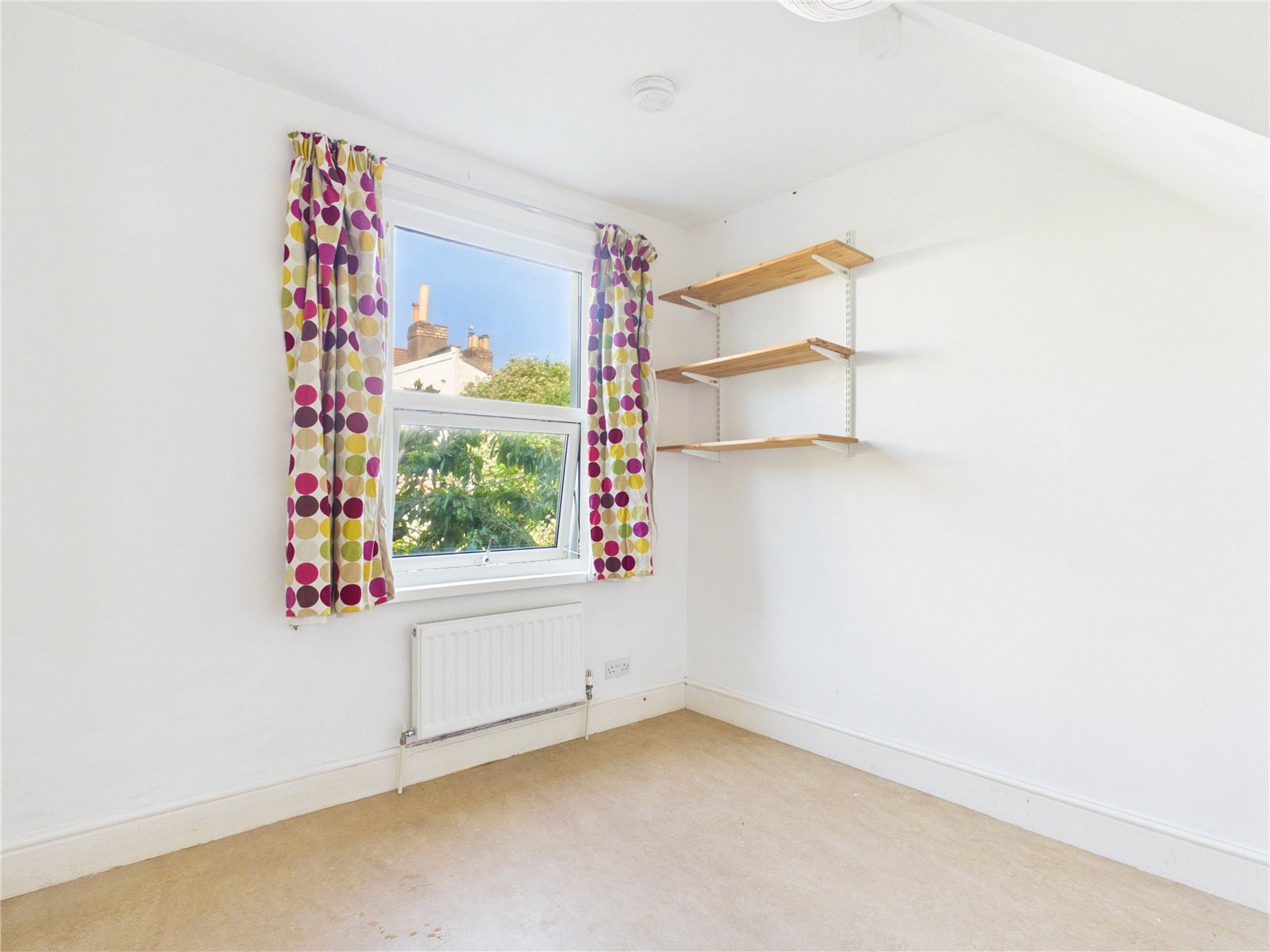 3 bedroom House to let in Victoria Park, Bristol