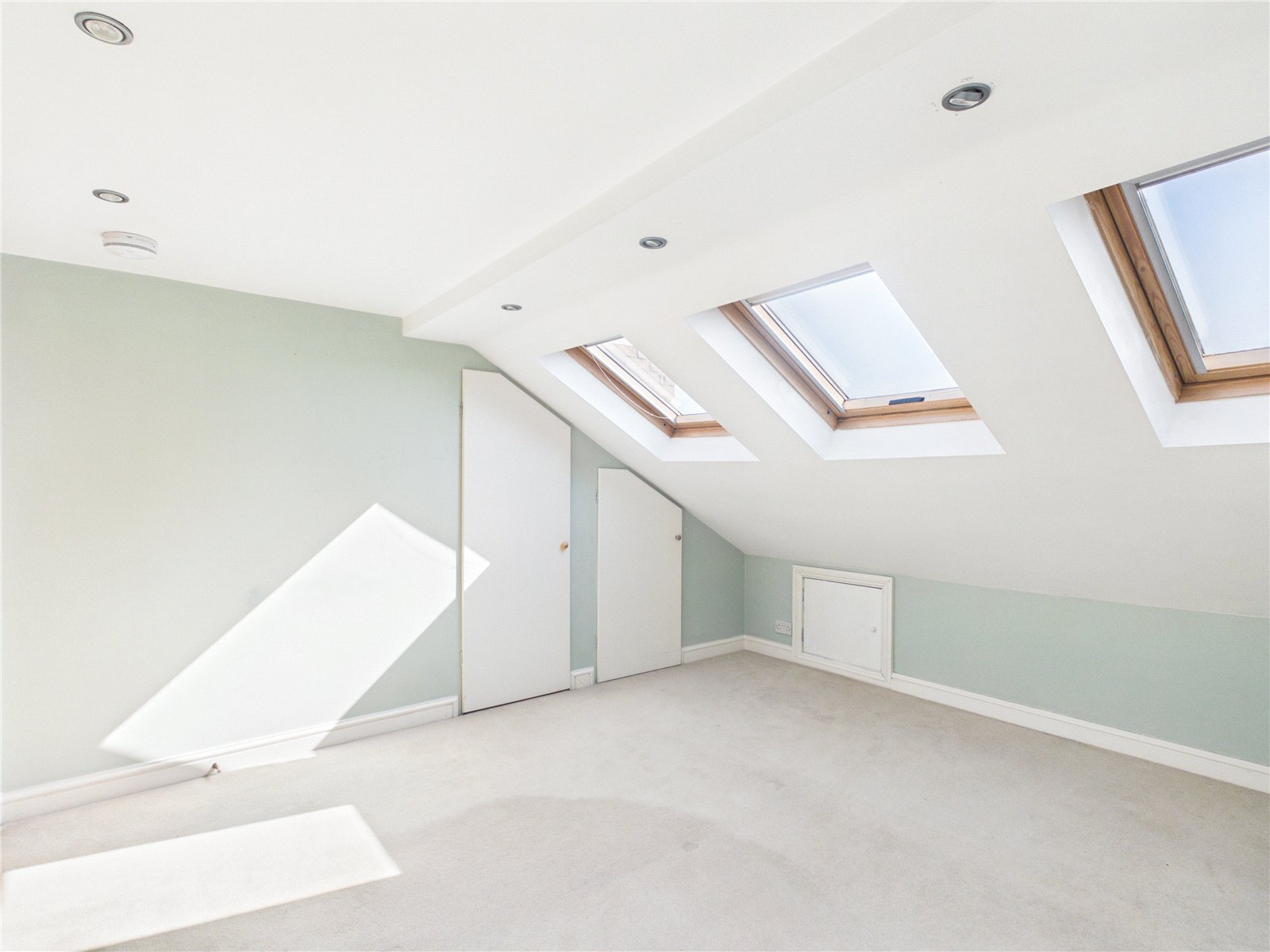 3 bedroom House to let in Victoria Park, Bristol