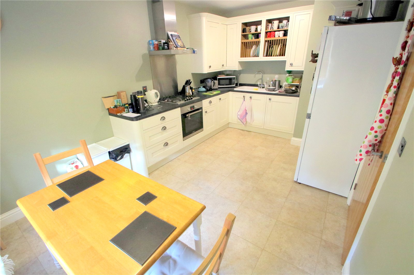 2 bedroom Bungalow to let in Long Ashton, Bristol
