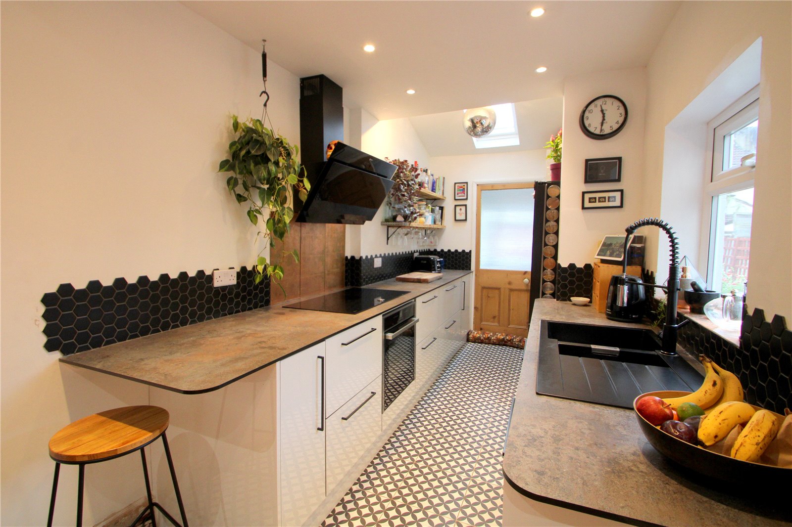 2 bedroom House for sale in Victoria Park, BRISTOL