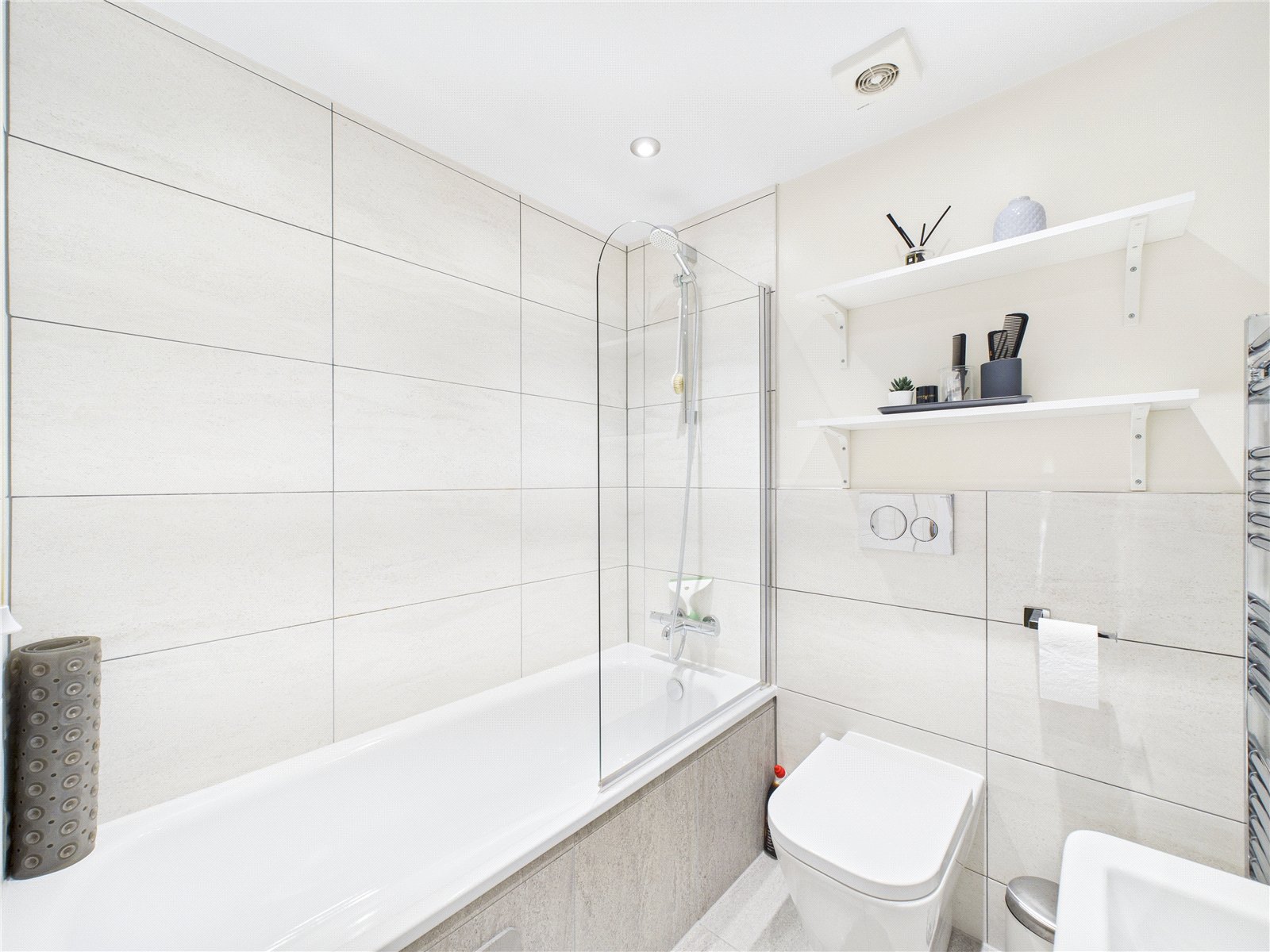 5 bedroom House for sale in Greville Road