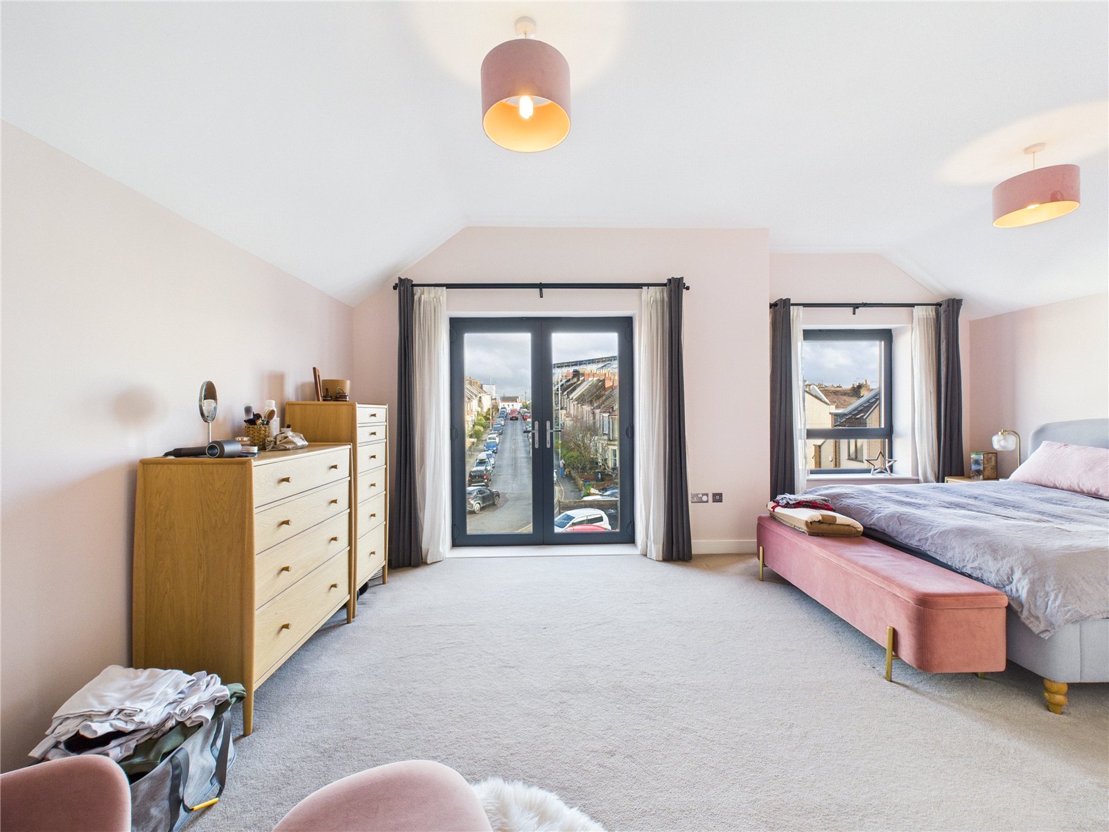 5 bedroom House for sale in Greville Road
