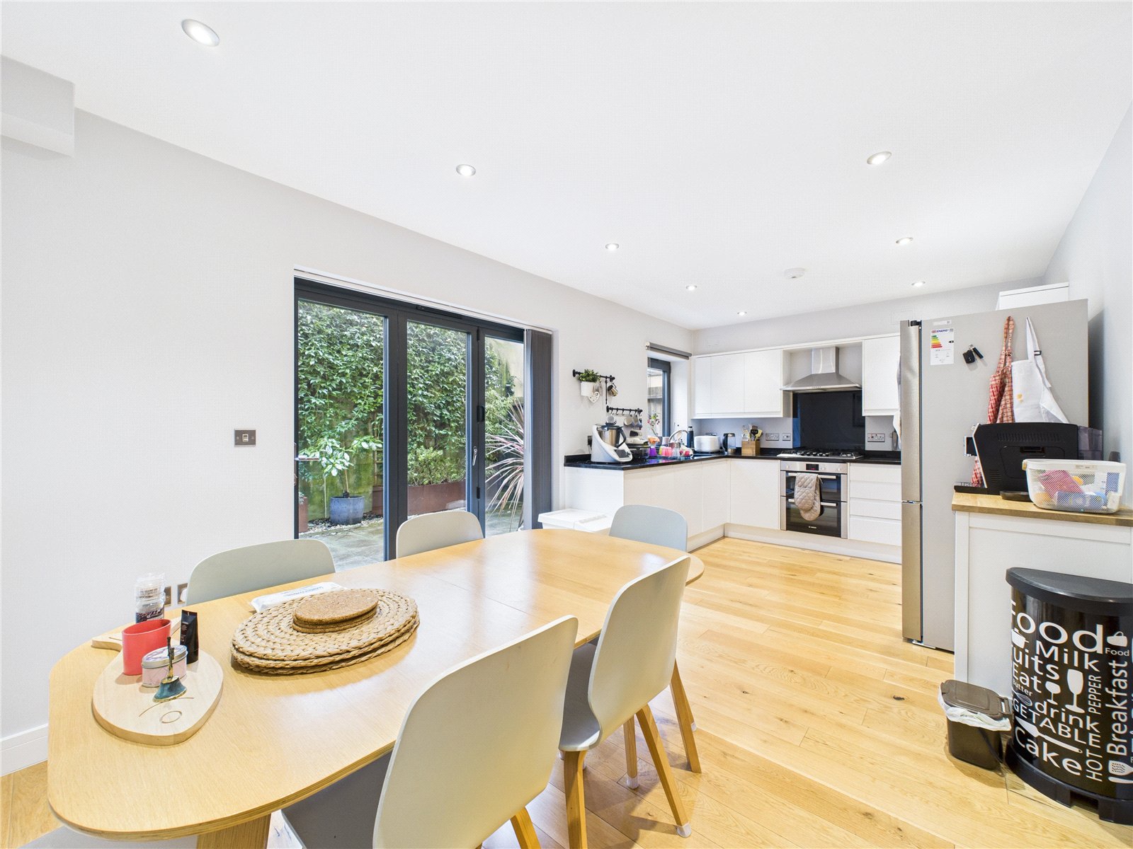 5 bedroom House for sale in Greville Road